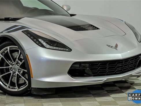 Used 2017 Chevrolet Corvette Grand Sport image 2