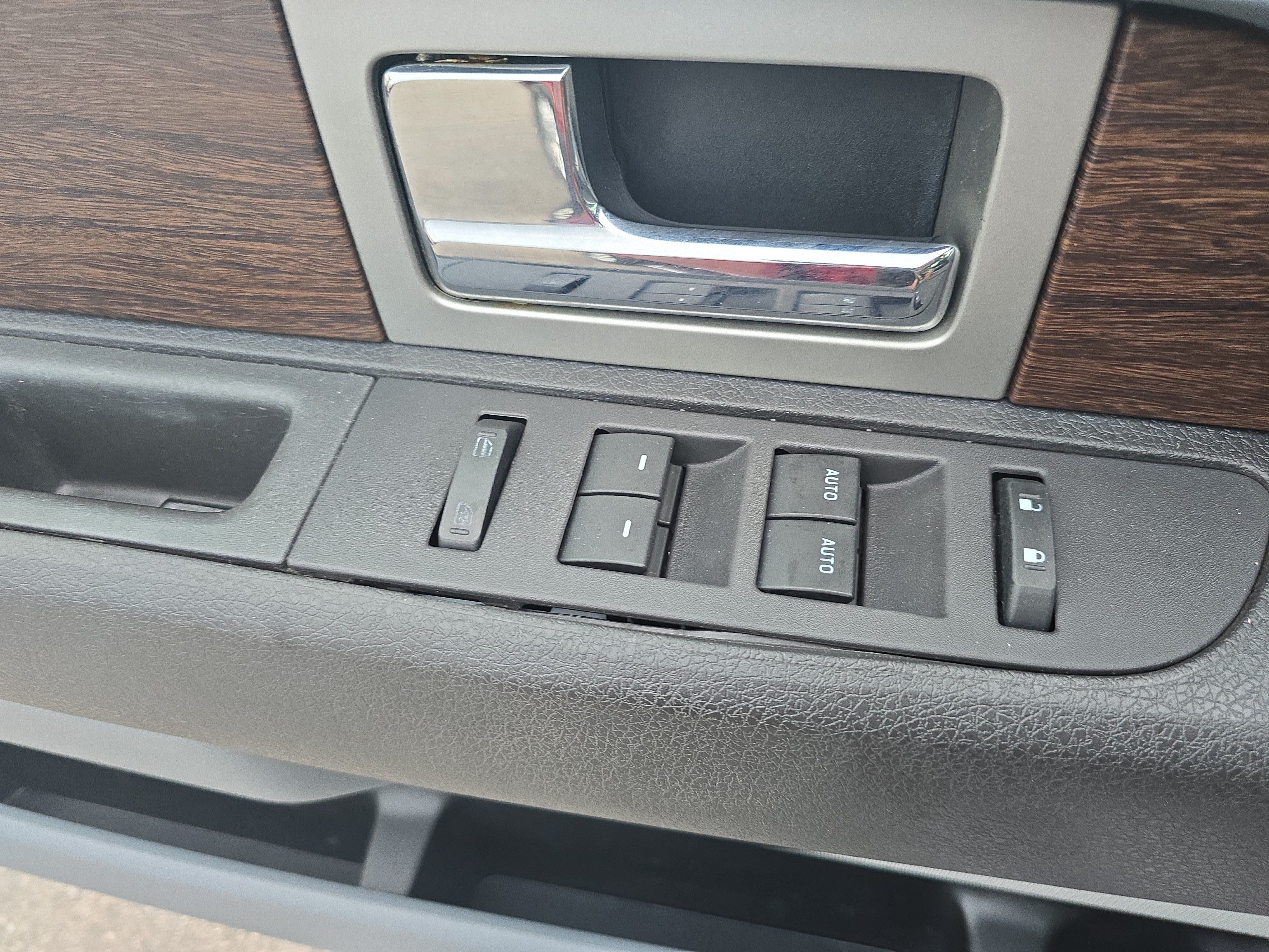 Used 2013 Ford F150 Lariat w/ Luxury Equipment Group AWD/4WD image 27