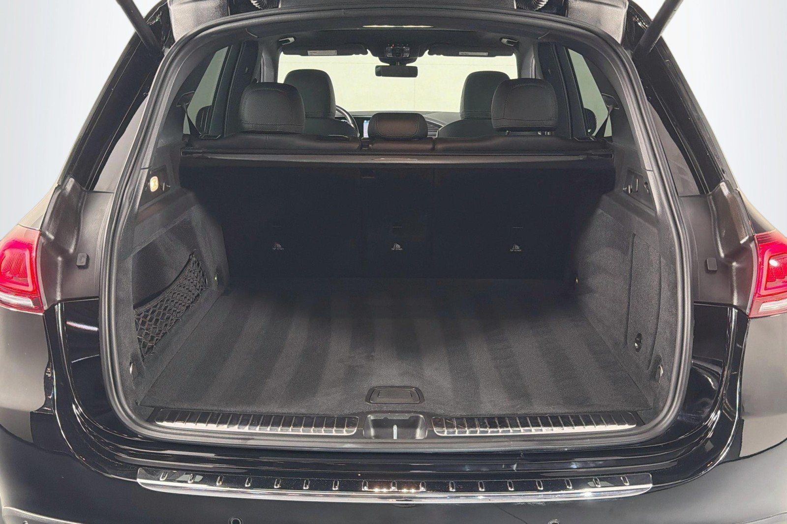Used 2022 Mercedes-Benz GLE 350 4MATIC w/ Premium Package image 23