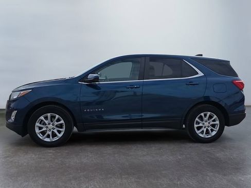 Used 2021 Chevrolet Equinox LT image 2
