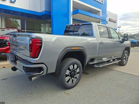 New 2026 GMC Sierra 2500 Denali w/ Denali Reserve Package image 6