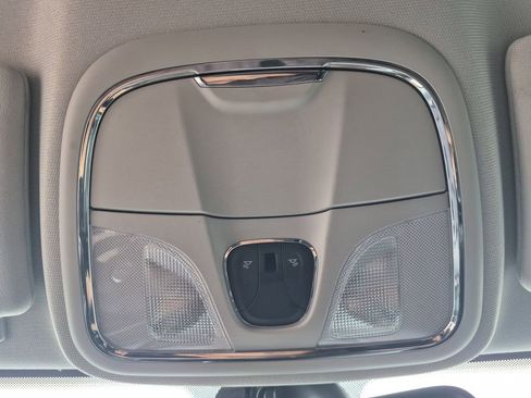 Used 2019 Jeep Cherokee Trailhawk w/ Cold Weather Group image 25