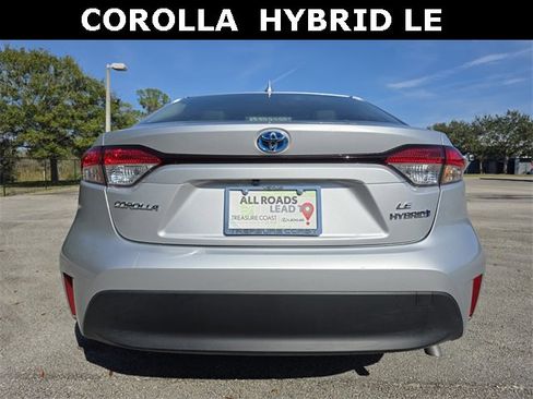 Used 2023 Toyota Corolla LE image 4