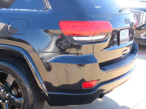 Used 2015 Jeep Grand Cherokee Altitude image 15