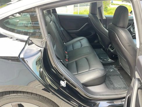 Used 2019 Tesla Model 3 Long Range RWD image 11