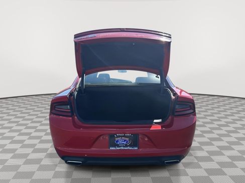 Used 2022 Dodge Charger SXT w/ Leather Interior Group image 18