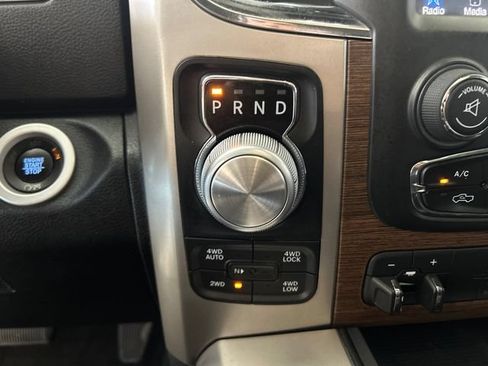 Used 2017 RAM 1500 Laramie w/ Convenience Group AWD/4WD image 20