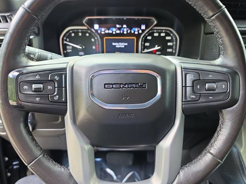 Used 2021 GMC Yukon XL Denali AWD/4WD image 12