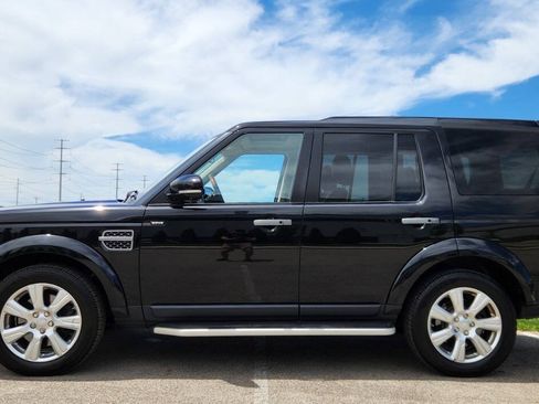 Used 2015 Land Rover LR4 HSE AWD/4WD image 2