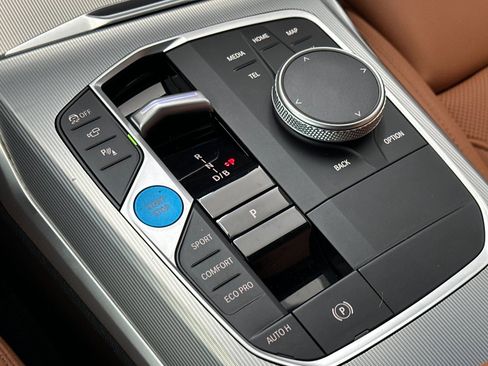 Certified 2023 BMW i4 eDrive35 image 17