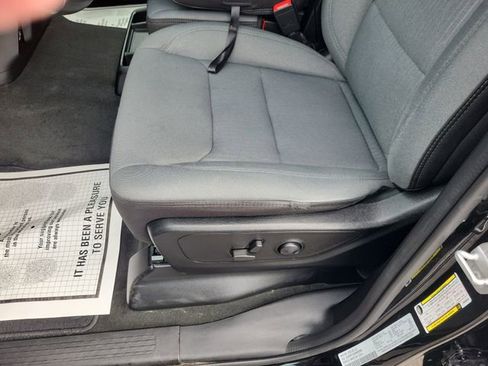 Used 2022 RAM 1500 Big Horn AWD/4WD image 4