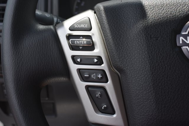 Used 2023 Nissan Titan SV RWD image 17
