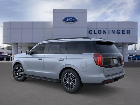 New 2026 Ford Expedition Active RWD image 4