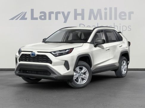 Used 2025 Toyota RAV4 LE image 1