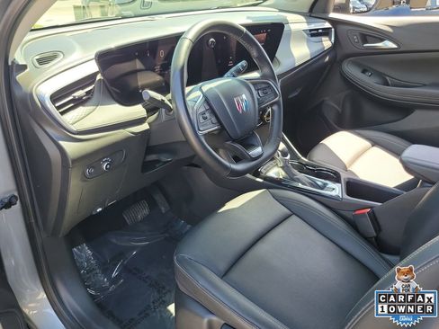 Used 2024 Buick Encore GX Sport Touring w/ Advanced Technology Package FWD image 17