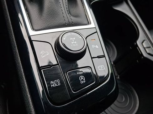 Used 2024 Kia Sportage X-Line AWD/4WD image 32