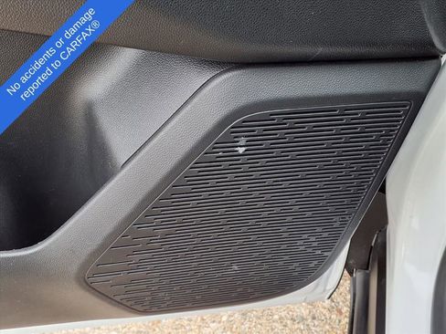 Used 2025 Chevrolet Equinox LT image 16