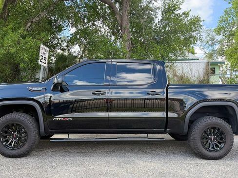 Used 2023 GMC Sierra 1500 AT4X AWD/4WD image 4