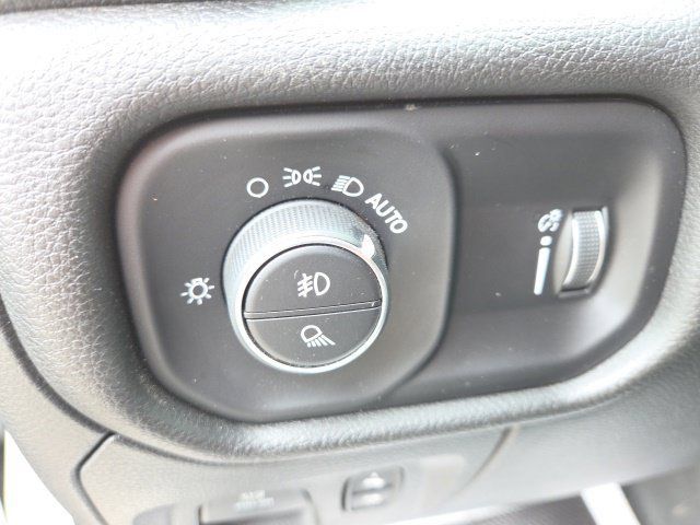 Used 2024 RAM 1500 Big Horn AWD/4WD image 22