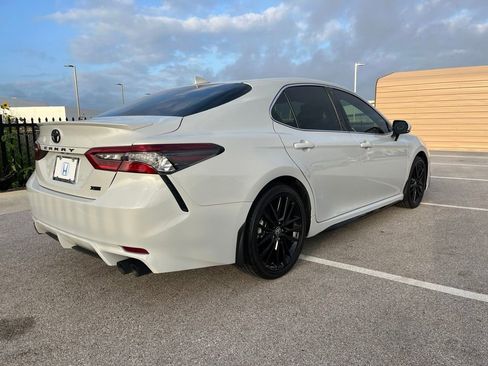 Used 2024 Toyota Camry XSE FWD image 4