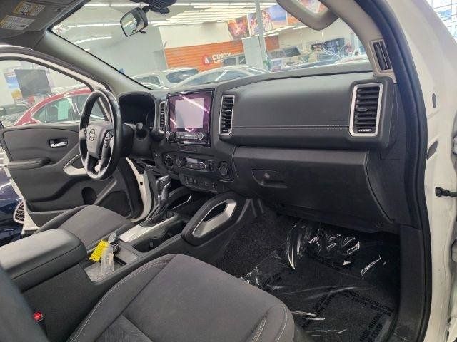 Used 2023 Nissan Frontier SV w/ Technology Package AWD/4WD image 9
