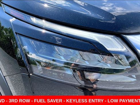 Used 2024 Nissan Pathfinder S AWD/4WD image 30