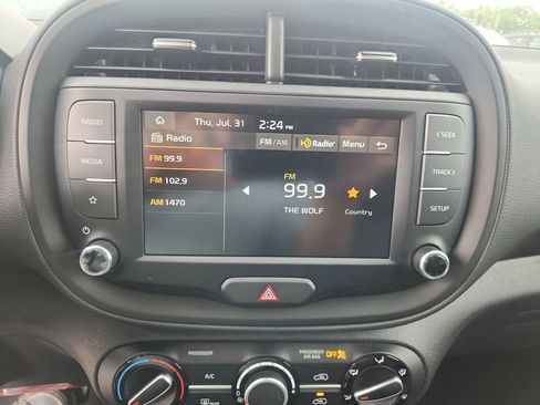 New 2025 Kia Soul LX w/ LX Technology Package image 18