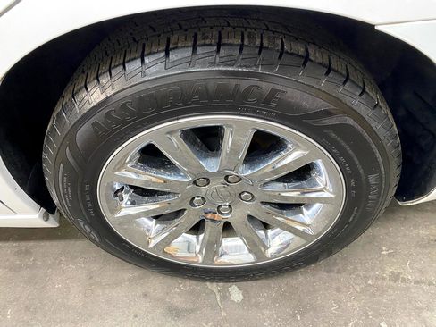 Used 2011 Chrysler 300 Limited w/ Luxury Group image 60