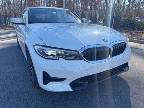 Certified 2022 BMW 330i Sedan w/ Premium Package image 9