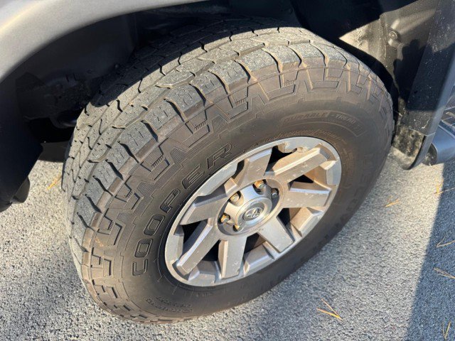 Used 2014 Toyota FJ Cruiser 4WD w/ Upgrade Package image 31