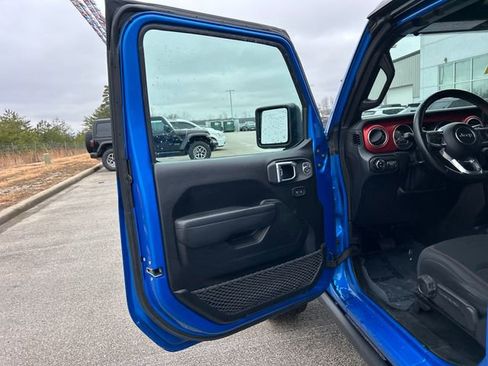 Used 2022 Jeep Gladiator Rubicon w/ LED Lighting Group image 33