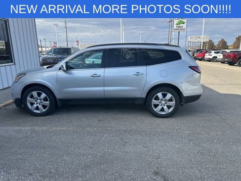 Used 2016 Chevrolet Traverse LTZ image 2
