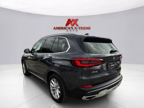 Used 2021 BMW X5 xDrive40i w/ Premium Package AWD/4WD image 4
