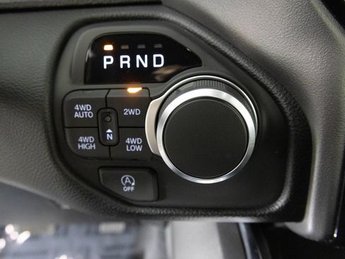 New 2026 RAM 1500 Big Horn AWD/4WD image 24