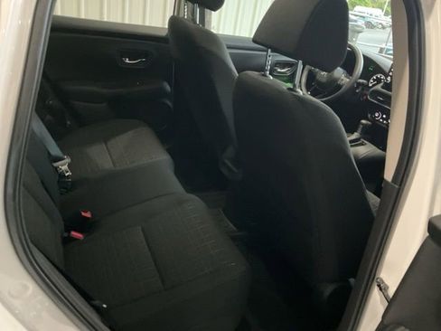 New 2026 Honda HR-V LX image 20