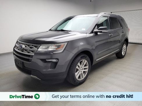 Used 2018 Ford Explorer XLT w/ Equipment Group 202A AWD/4WD image 1