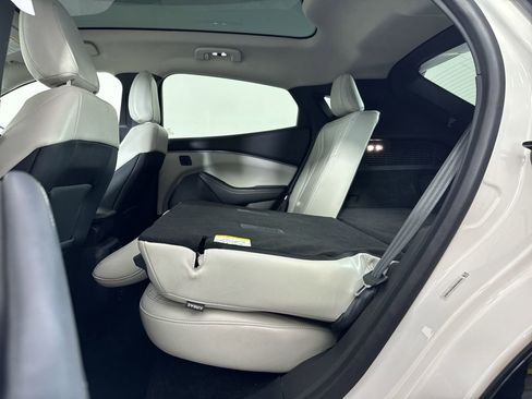 Used 2021 Ford Mustang Mach-E Premium image 23