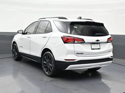 Used 2024 Chevrolet Equinox RS FWD image 3