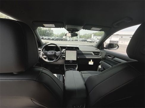 New 2026 GMC Terrain AT4 w/ Convenience Package III image 20