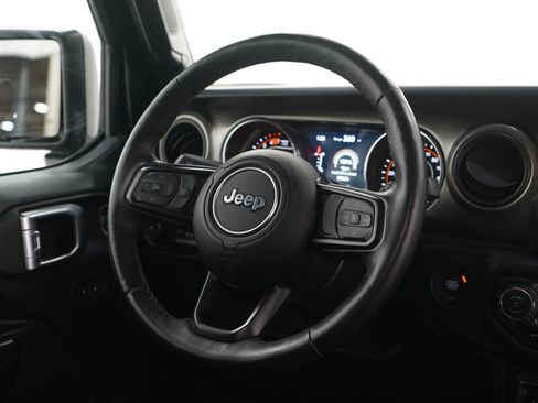 Used 2021 Jeep Wrangler Sport AWD/4WD image 13