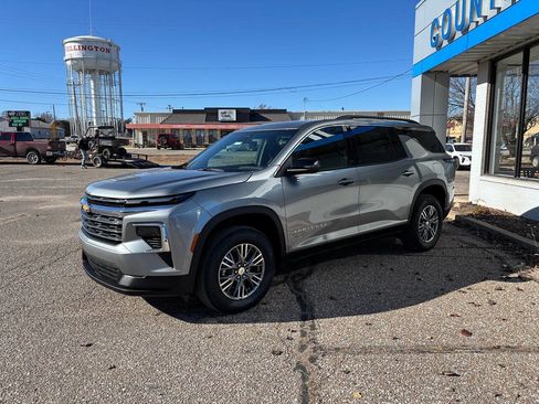 New 2026 Chevrolet Traverse LT w/ Driver Confidence Package image 9
