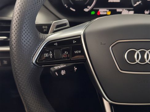 Used 2023 Audi e-tron GT Prestige w/ Prestige Package image 21