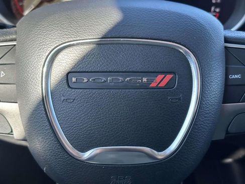 Certified 2019 Dodge Durango SXT image 28