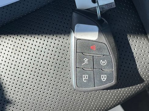 Used 2023 Buick Envision Essence AWD/4WD image 30