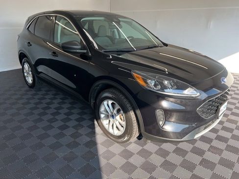 Used 2022 Ford Escape SE image 20