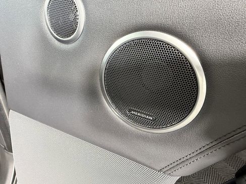 Used 2020 Land Rover Range Rover Long Wheelbase HSE image 52