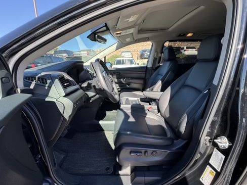 Used 2025 Honda Odyssey EX-L image 9