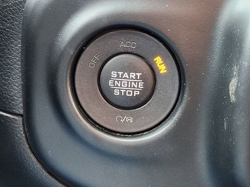 Used 2021 Jeep Wrangler Unlimited Rubicon 4xe image 21