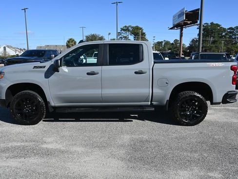 Used 2024 Chevrolet Silverado 1500 Custom Trail Boss w/ LPO, Dark Essentials Package image 2