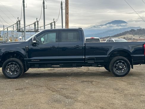 Used 2024 Ford F350 Lariat w/ Sport Appearance Package image 8